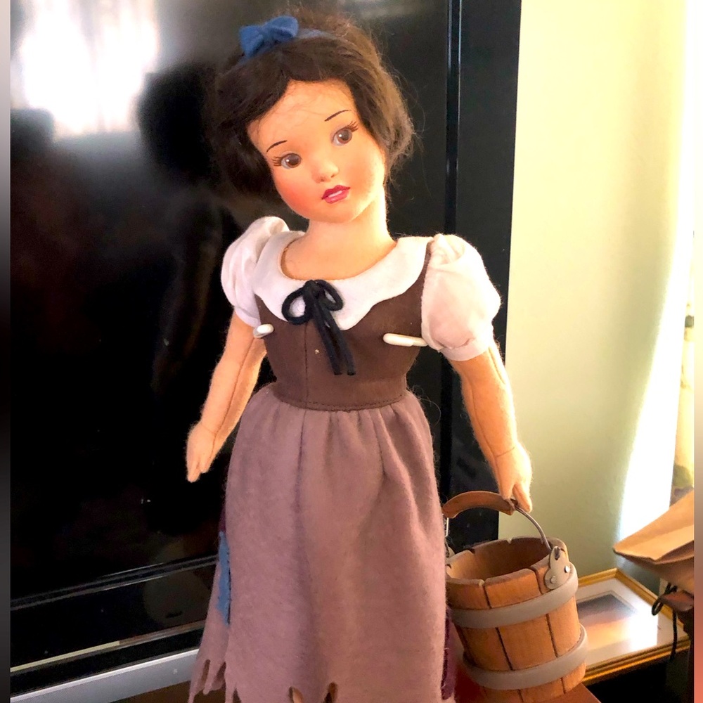 Snow White in Rags, R.John Wright Dolls Inc. Ltd Ed. 367/1000